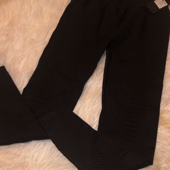 NWT 5AKS 🧚🏾♂️5/$15 in any bundle of 4+ exp 12/12/23💰3/$21 - Picture 1 of 6